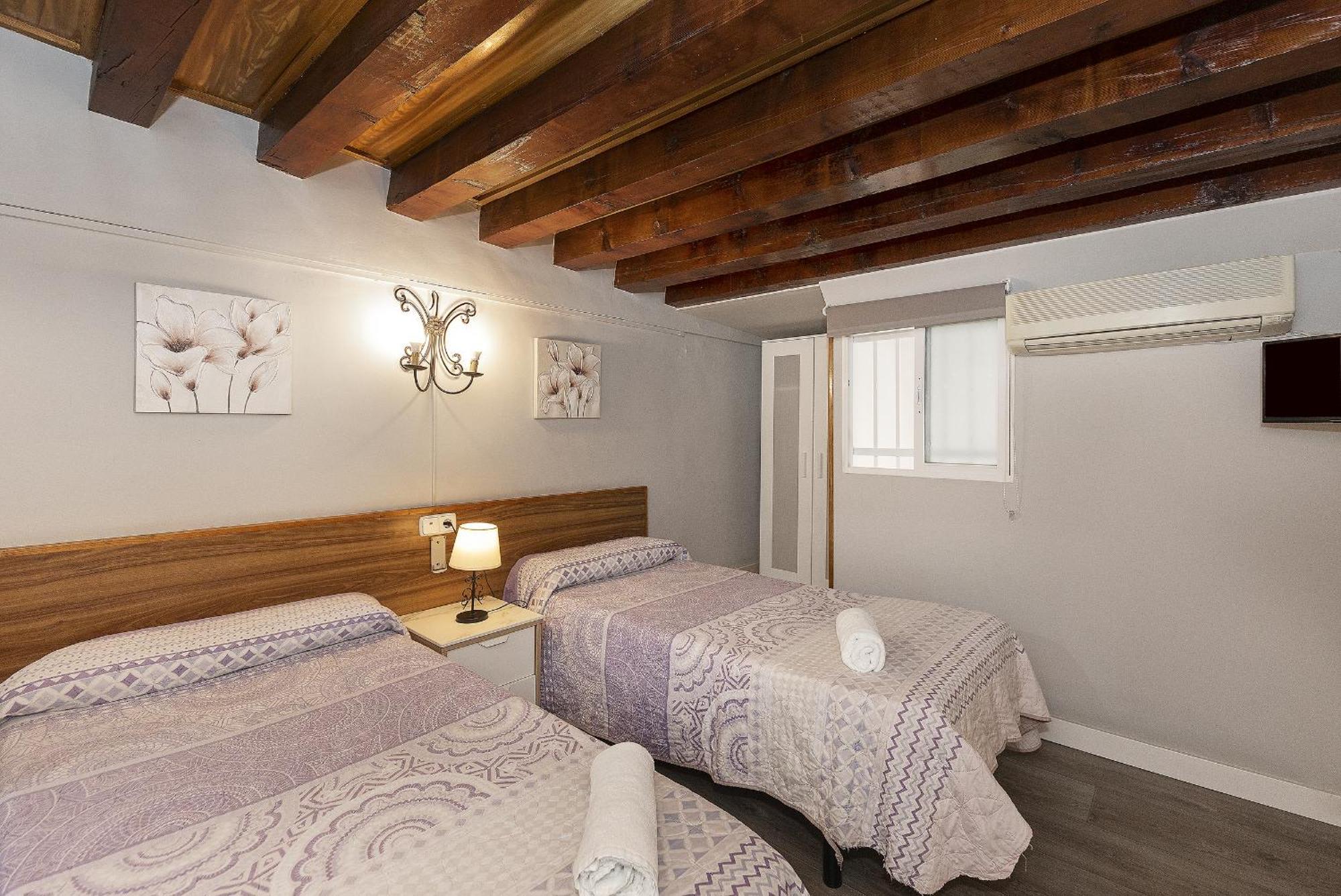 Pension Riosol Sevilla Bagian luar foto
