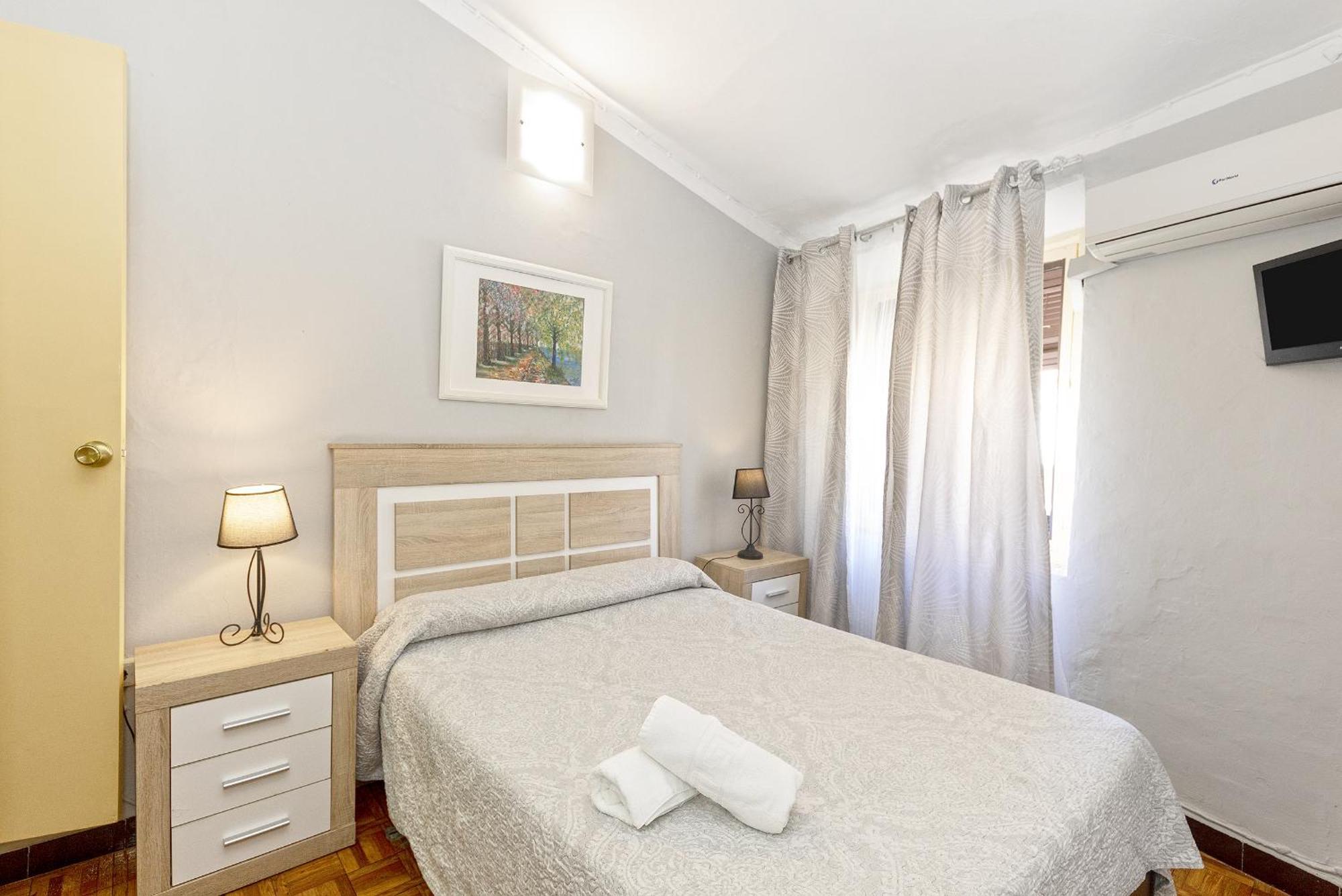 Pension Riosol Sevilla Bagian luar foto
